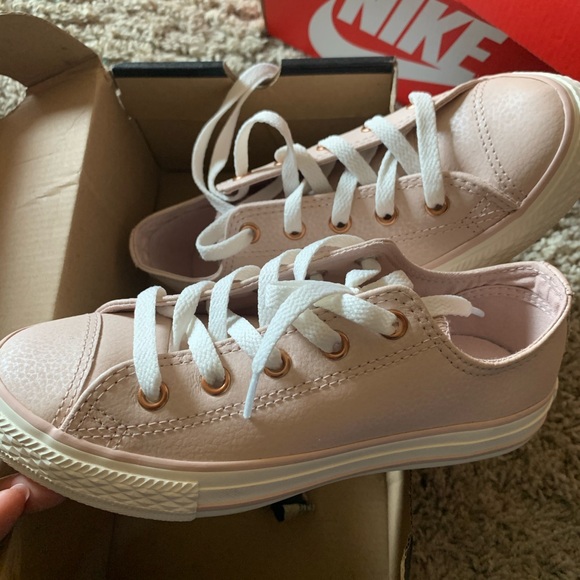 rose leather converse